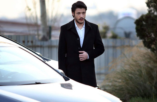 Kubilay Aka 'hız seviyorum' demişti aynı gün lüks aracıyla kaza yaptı