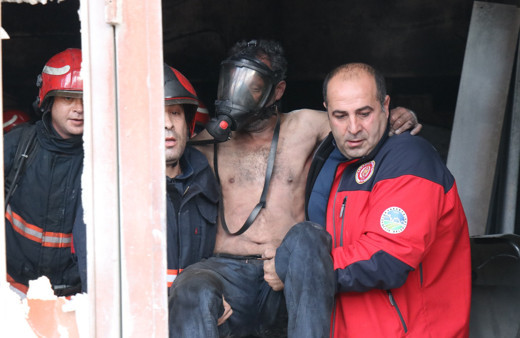 Sakarya'da tuvalete saklanarak ölümden döndü