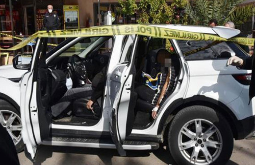 Antalya'da lüks cipte infaz! 2 kişi hayatını kaybetti