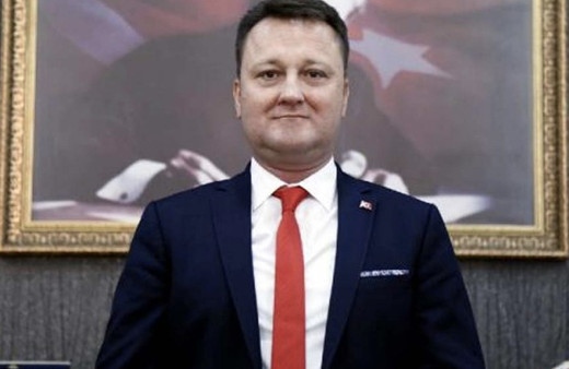 Serdar Aksoy nerelidir kimdir Menemen Belediye Başkanı hangi partiden?