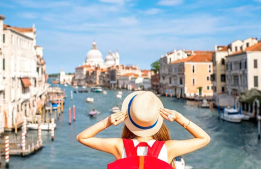 Türkiye yılın ilk iki ayında 4,3 milyon yabancı ziyaretçi ağırladı