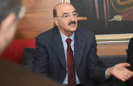 Esed sevici Hüsnü Mahalli, Hitler'in 'gaz odaları'nı akladı! Orası revirmiş...