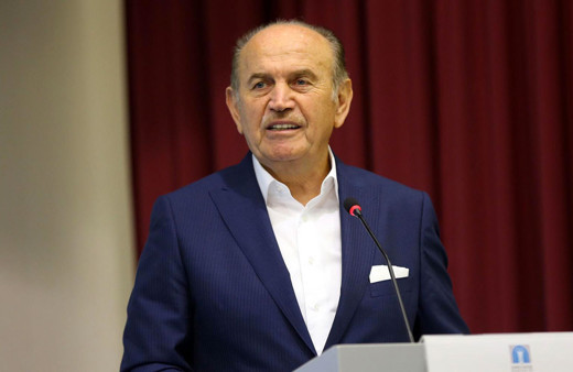 İBB eski Başkanı Kadir Topbaş koronavirüse yakalandı hastaneye kaldırıldı