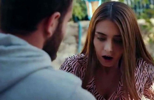 Star TV'nin bir kadının bıçaklandığı sahneyi "En güzel an" etiketiyle paylaştı!