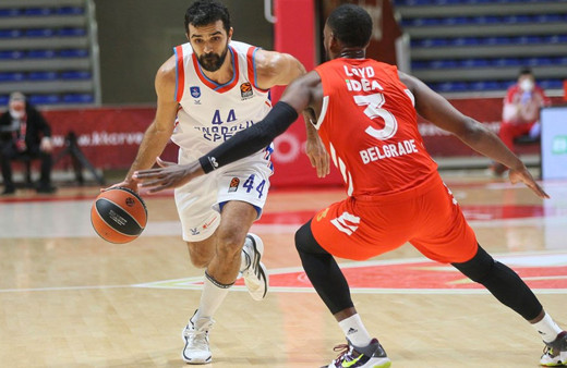 Anadolu Efes, Sırbistan deplasmanından galibiyetle dönüyor