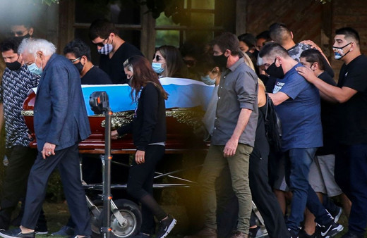 Maradona'nın cenazesinde skandal görüntü! Ülke ayağa kalktı tepkiler çığ gibi