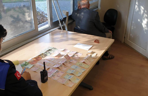 Zeytinburnu'ndan dilenciden çıkanlar şoka uğrattı! Cebinden otomobil anahtarı da çıktı