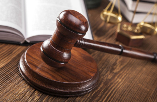 Mahkemeden hemşire anneye şok karar: Koronavirüs riskli' diye velayeti alamadı