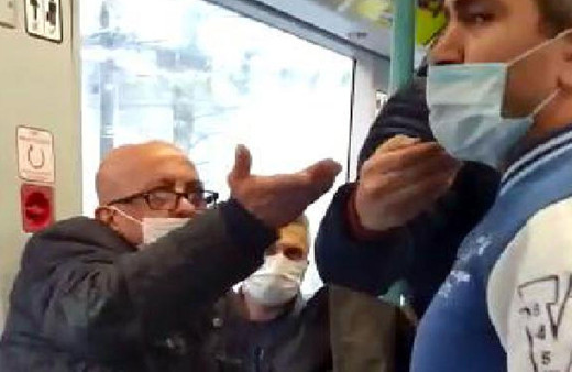 Tramvayda gergin anlar! Maske için uyaran kişiye "Neyin peşindesin?" diye bağırdı
