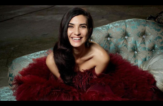 Tuba Büyüküstün Ekin Mert Daymaz'la gizli ilişki yaşıyor dendi Instagram'da açıkladı