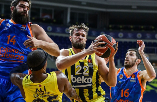 Fenerbahçe Beko, sahasında Valencia'ya kaybetti