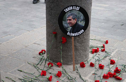 Tahir Elçi vurulduğu yerde anıldı! ‘5 yıldır kalın bir cezasızlık zırhıyla korunan failleri arıyoruz’