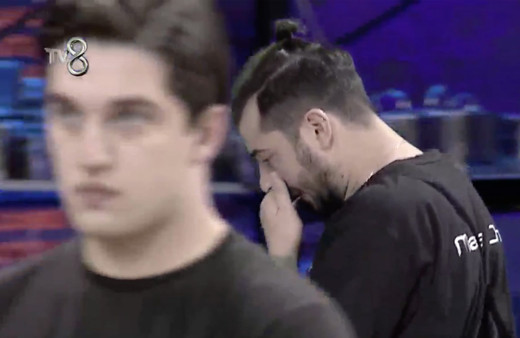 Uğur Deniz Yılmaz küfürlü twitleri Masterchef'ten kovulmasına sebep oldu