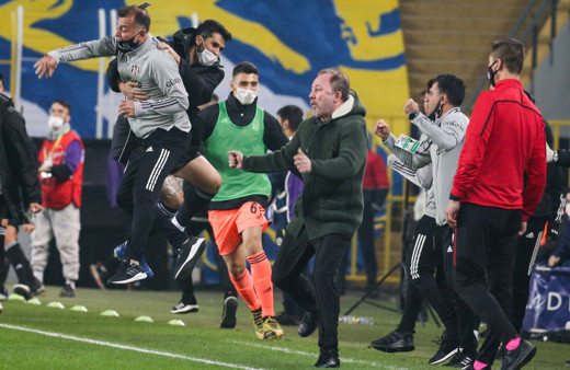 Beşiktaş, Sergen Yalçın'la Fenerbahçe'nin Kadıköy kalesini yıktı