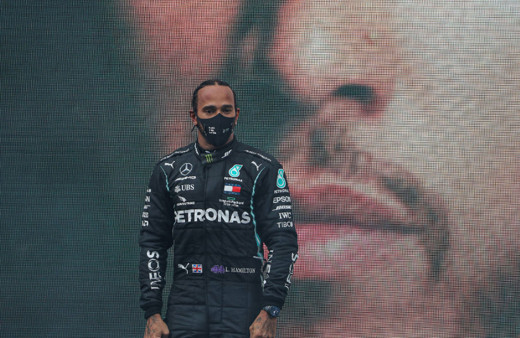 Lewis Hamilton koronavirüse yakalandı
