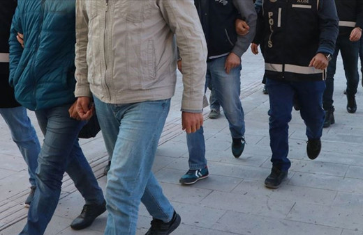 Terör örgütü PKK'ya finans sağladıkları iddiasıyla yakalanan zanlılardan biri tutuklandı
