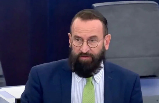 Eşcinsellik karşıtı Macar parlamenter eşcinsel seks partisinde basıldı