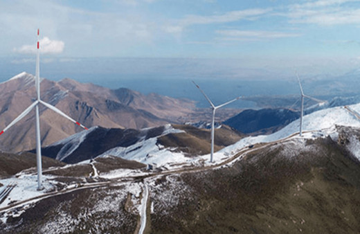 Van'a Türkiye'nin en yüksek rakımlı RES’i kuruldu 50 bin hanenin elektrik ihtiyacını karşılayacak