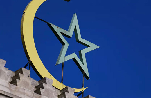 Fransa 76 camiyi denetleyip bazılarını kapatacak