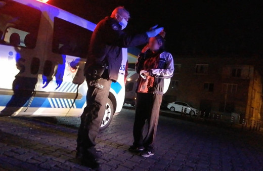 Aydın'da genç kadın ayakta zor durdu! Polise kök söktürdü