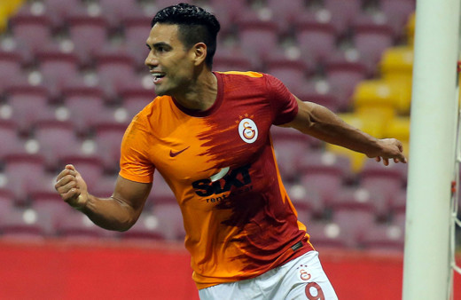 Radamel Falcao'ya sürpriz çağrı: Galatasaray'ı bırak bize gel