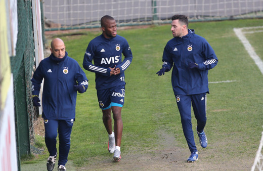 Fenerbahçe’de Sinan ile Valencia'dan sevindirici haber