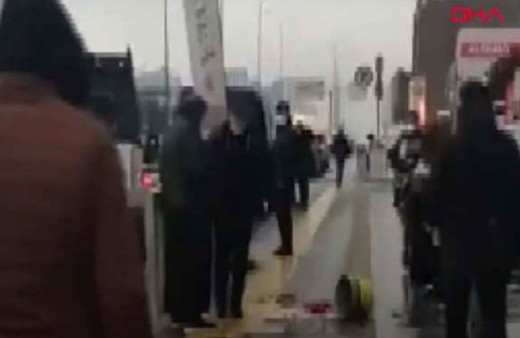 Esenyurt'ta bir zabıta, yumurta satan kadının yumurtalarını kırdı tehdit etti