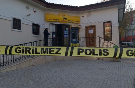 Bursa'da PTT şubesinde silahlı soygun! Şüpheliler her yerde aranıyor
