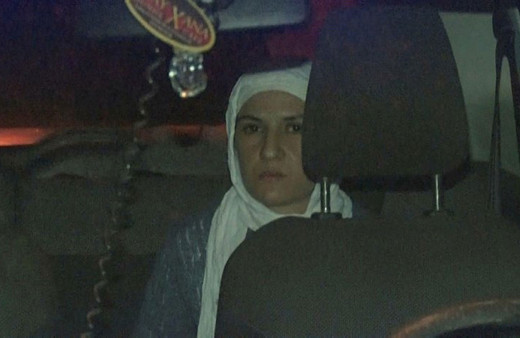 Zeytinburnu'nda dini nikahlı eşini baltayla öldüren kadın: Kızını taciz etti, camla bileğimi kesti