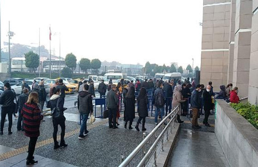 Artık zorunlu! İstanbul Adalet Sarayı'nda HES kodu kuyruğu