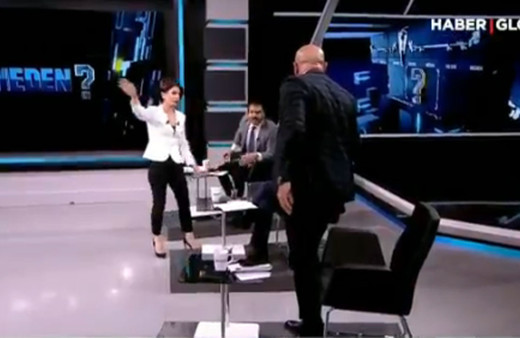 Haberglobal canlı yayınında Erdal Aksünger konuğun üzerine yürüdü reklama gidildi