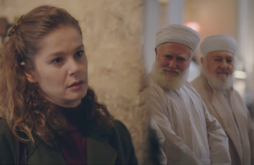 Kırmızı Oda dizisine Burcu Biricik damga vurdu Twitter'da yorum yağdı