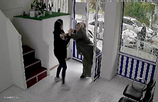 Avcılar'daki dehşet! Aile sağlık merkezinde doktora hakaret edip saldıran kadın yakalandı