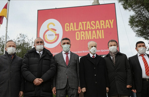 Galatasaray Hatıra Ormanı'nda ilk fidanlar toprakla buluştu