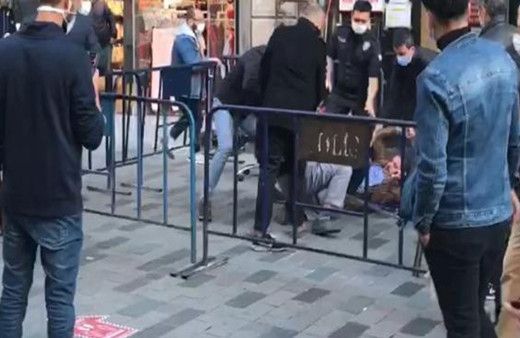 İstiklal Caddesi'nde tekme tokat sosyal mesafe kavgası "Bir şeye kafam bozuktu"