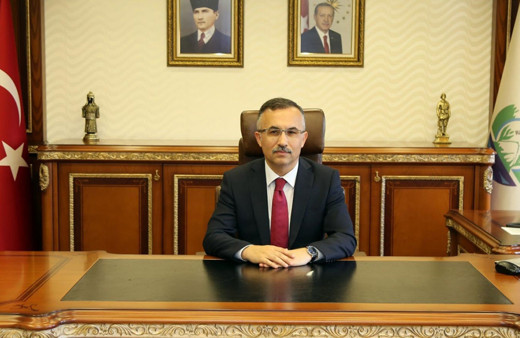 Rize'de maske ve mesafe kurallarına uymayan polislere ceza! Vali Kemal Çeber ödedi