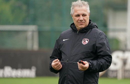 Sumudica'dan ırkçı vatandaşına tepki: Utanç verici