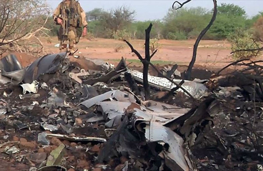 Emmanuel Macron'dan başsağlığı! Fransa'da helikopter kazası: 5 ölü