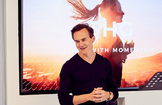 İngiliz CEO şirketinin 1 milyarlık hissesini 74 personeline hediye etti