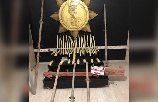 Hakkari'de iskele demirlerinin içinde ele geçirildi!