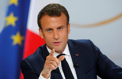 Emmanuel Macron'un bal mumu heykeli çalındı