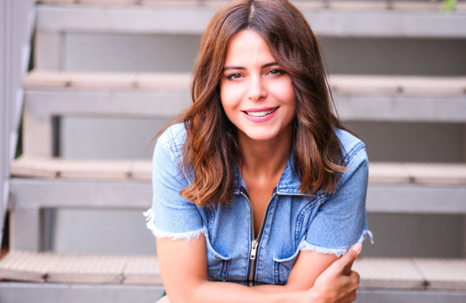 Simge Sağın apar topar hastaneye kaldırıldı ameliyata alındı