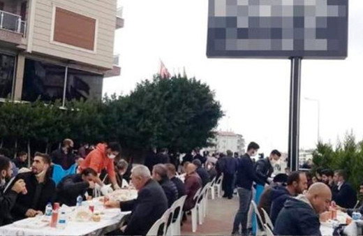 Alanya'da fıkra gibi olay! Koronavirüsten ölen babası için mevlit yemeği düzenledi