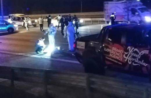 Ümraniye'de feci kaza! Otoyolda üzerinden 2 kez araç geçti