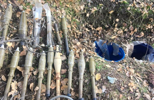 Hakurk ve Avaşin bölgelerinde PKK'ya ait silah ve mühimmat ele geçirildi