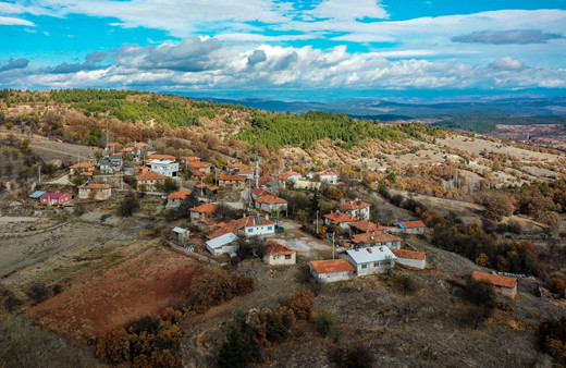 Bursa'da salgın öncesi 4 kişinin yaşadığı dağ köyünün nüfusu 10 katına çıktı