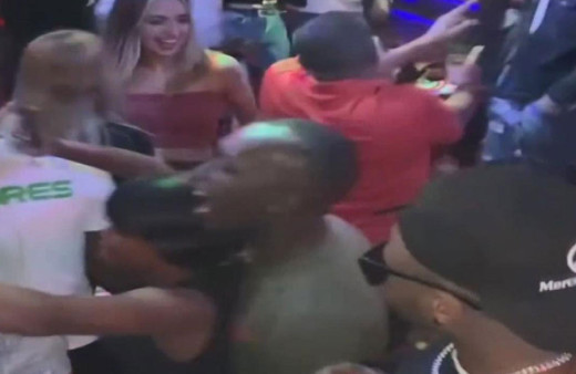 Beyoğlu'nda Afrika uyruklulardan korona partisi