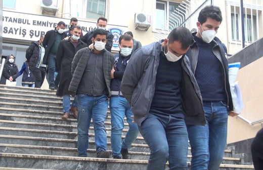 İstanbul'da vatandaşları 10 milyon lira dolandıran çete yakalandı