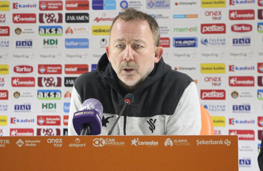 Sergen Yalçın: Hakemler bu oyunun çok uzağındalar