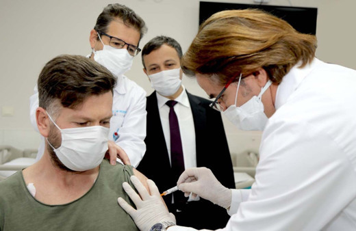 Yerli koronavirüs aşısının Faz-1 çalışması tamamlandı! Yan etki var mı?